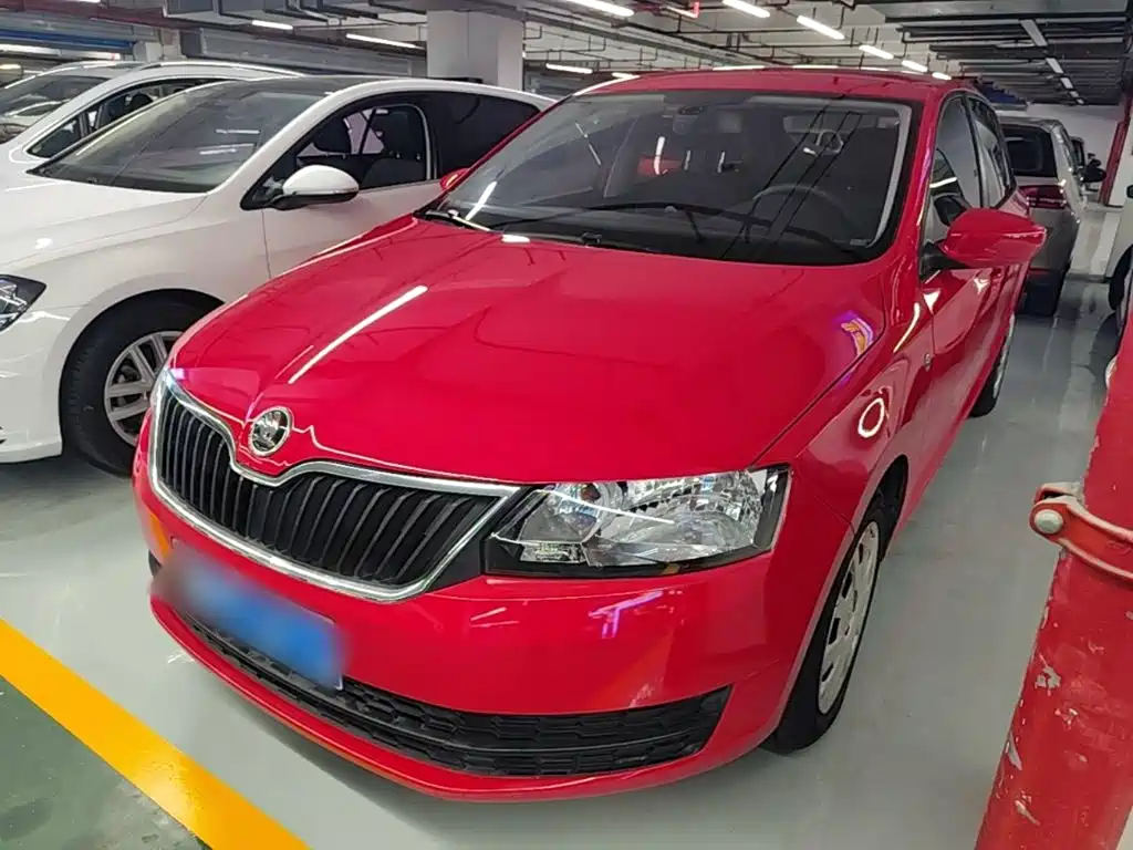 Skoda Rapid Spaceback — миниатюра 2