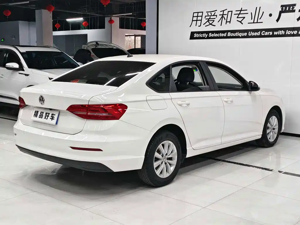 Volkswagen Lavida — миниатюра 6
