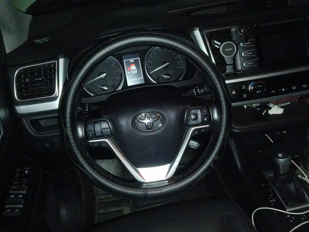 Toyota Highlander — миниатюра 11