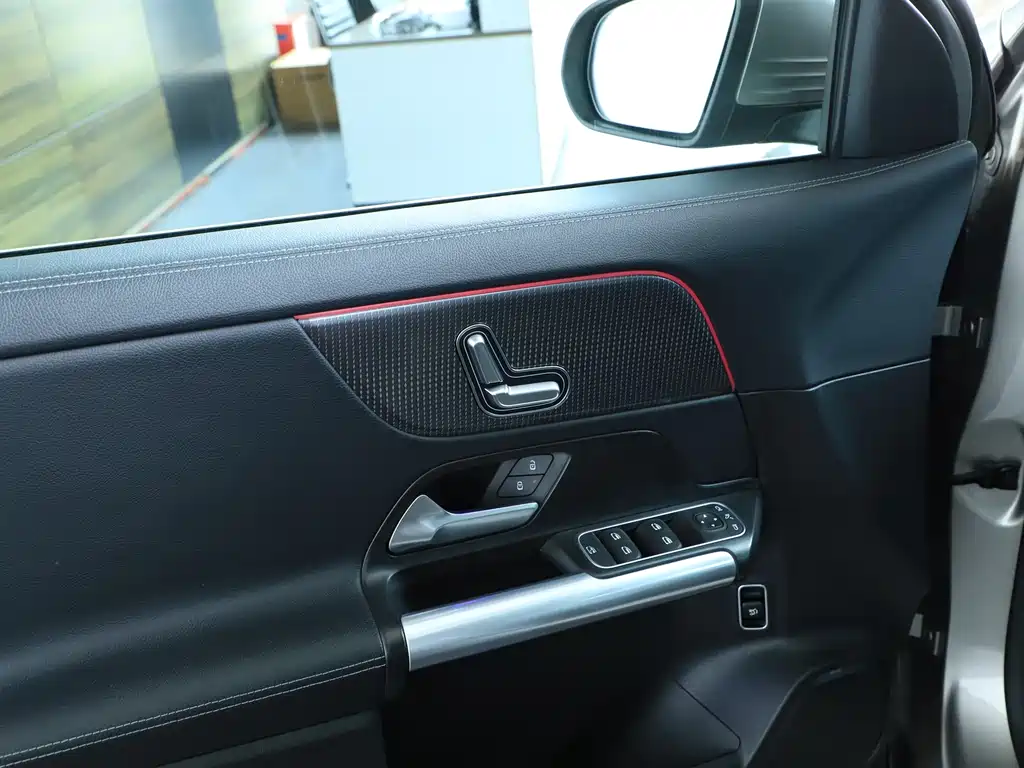 Mercedes-Benz EQA — миниатюра 8