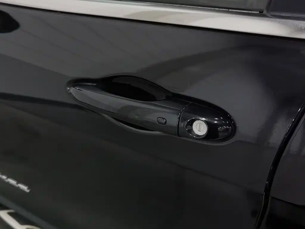 Jeep Cherokee — миниатюра 18