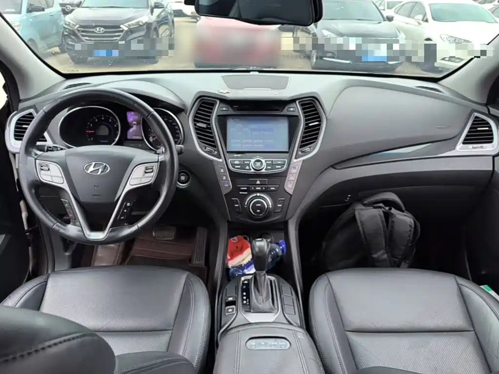 Hyundai Santa Fe — миниатюра 10