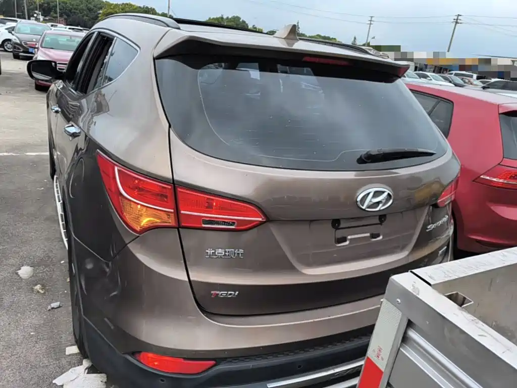 Hyundai Santa Fe — миниатюра 6
