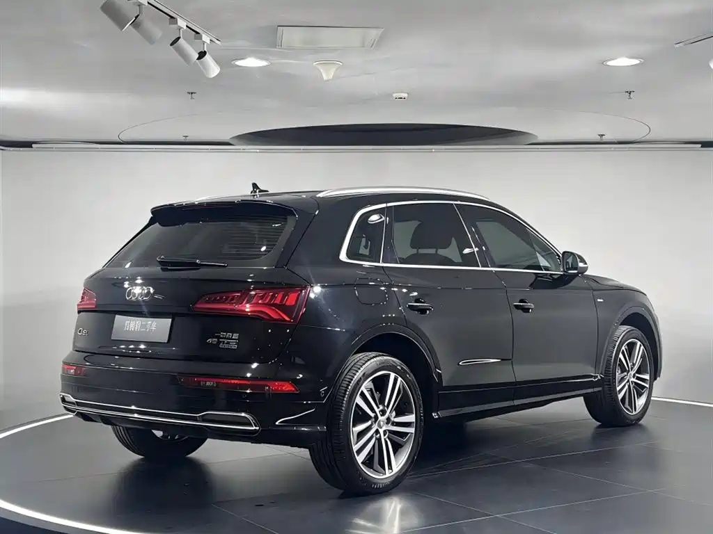 Audi Q5L 2020 45 TFSI Premium Fashion