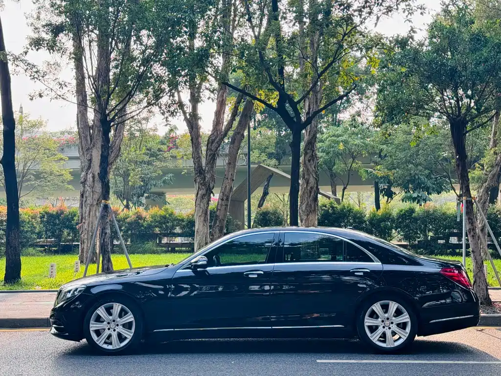 Mercedes-Benz S-Class — миниатюра 8