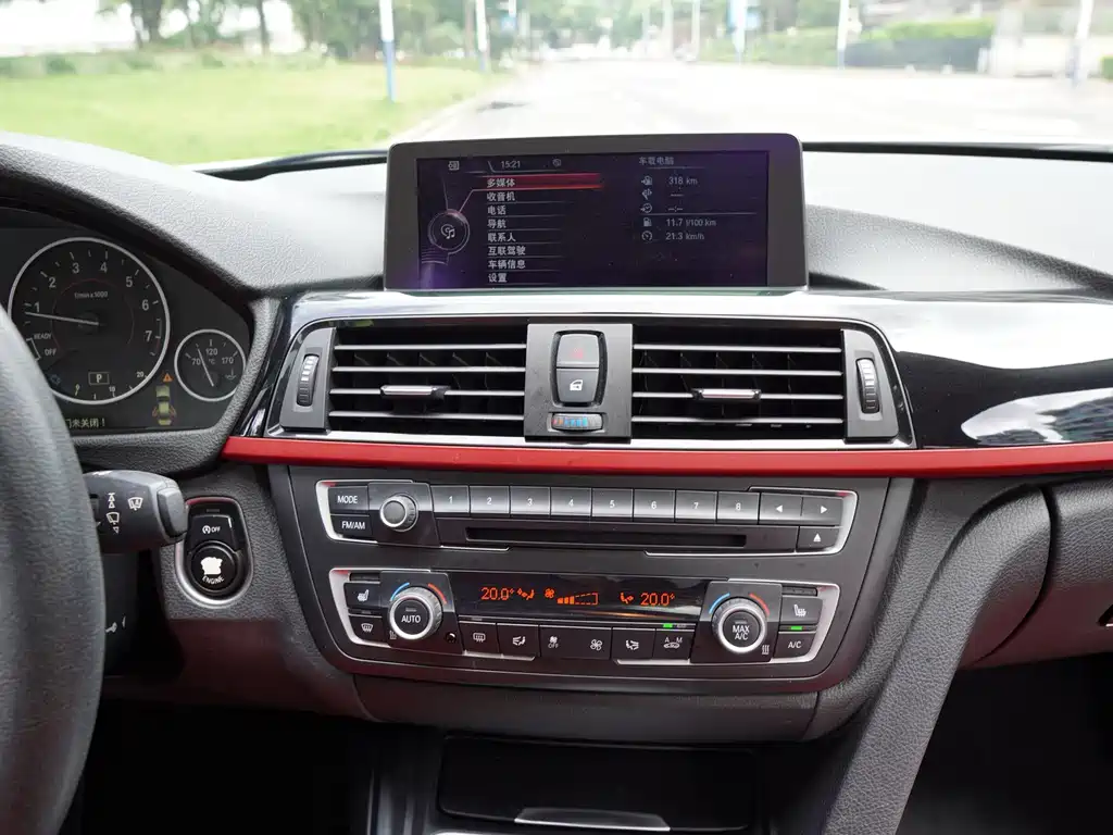 BMW 3 Series — миниатюра 10