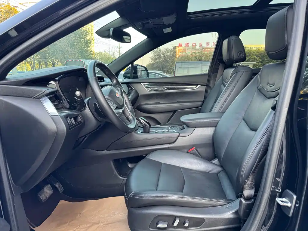 Cadillac XT5 — миниатюра 4