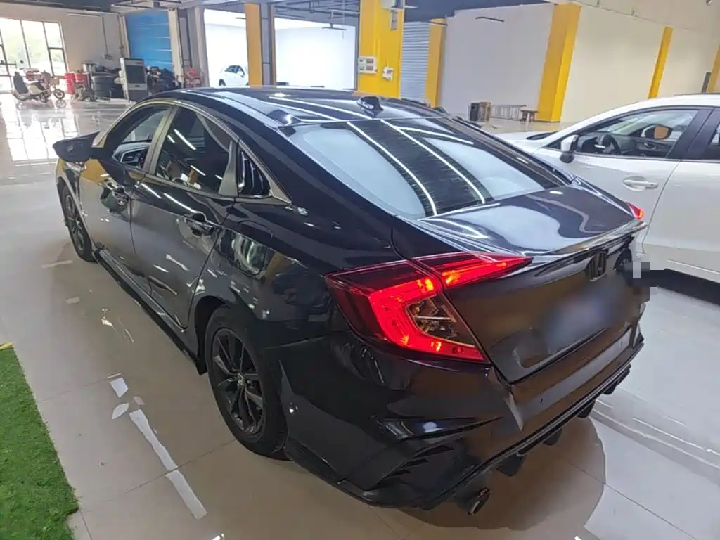 Honda Civic — миниатюра 5