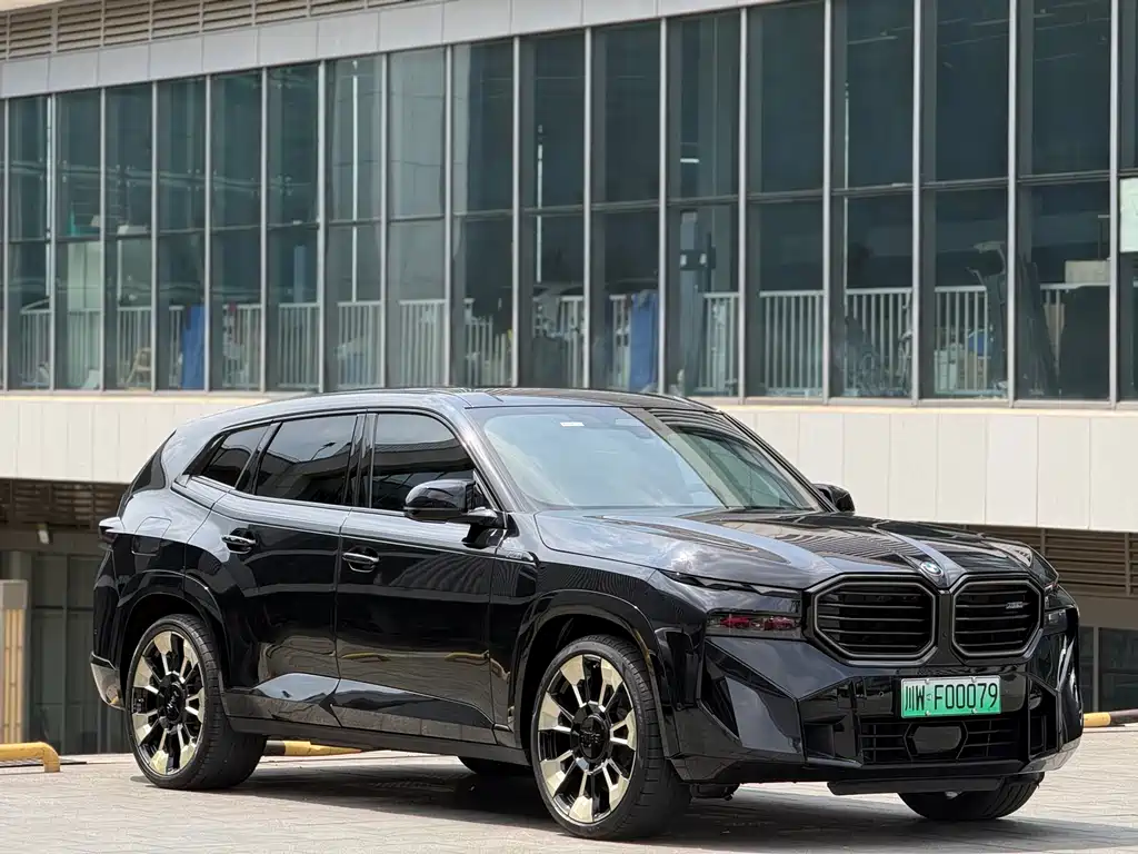 BMW XM 2023 50e