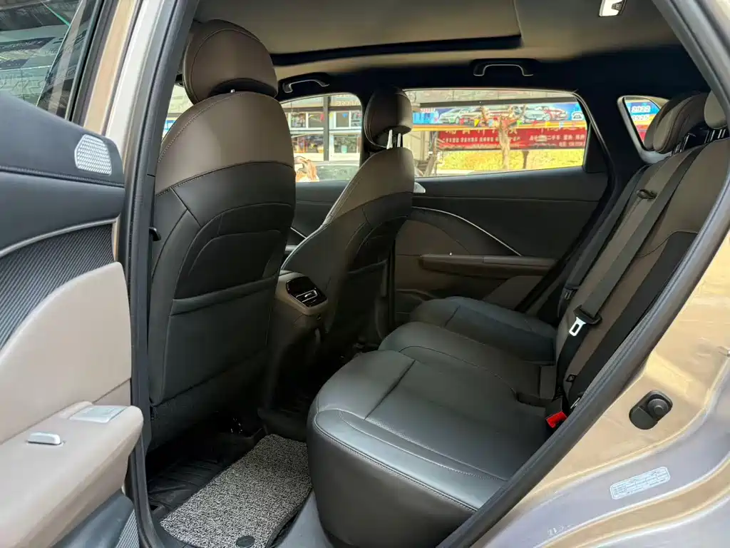 Changan CS55PLUS PHEV — миниатюра 6