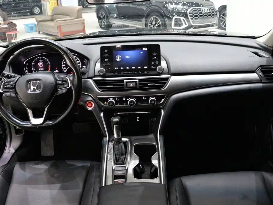 Honda Accord — миниатюра 9