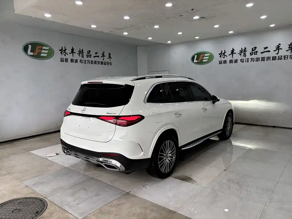 Mercedes-Benz GLC 2023 GLC 300 L 4MATIC 5 мест