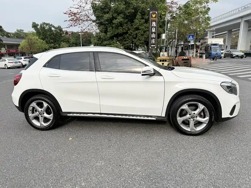 Mercedes-Benz GLA — миниатюра 4