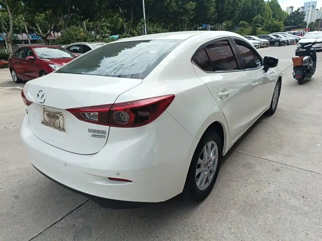 Mazda 3 Axela — миниатюра 7