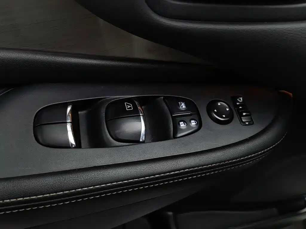 Nissan Murano — миниатюра 9