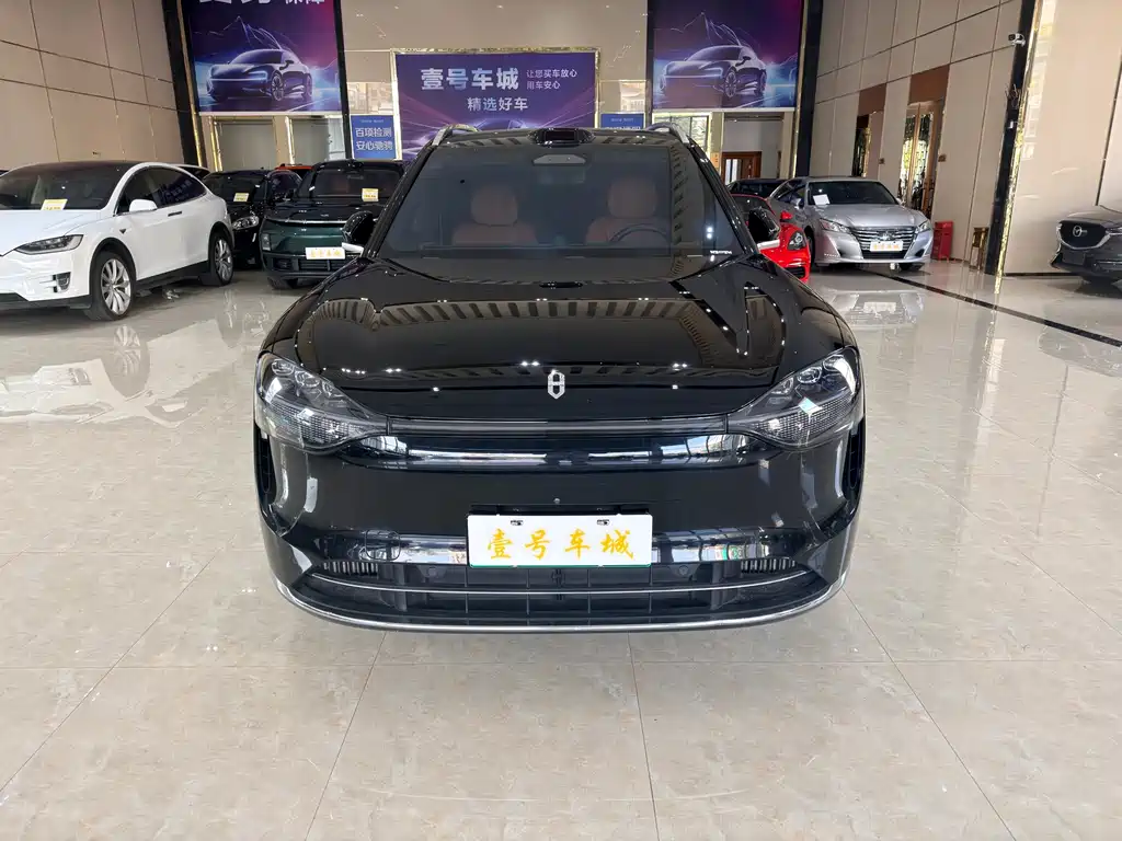 AITO AITO M9 — миниатюра 2