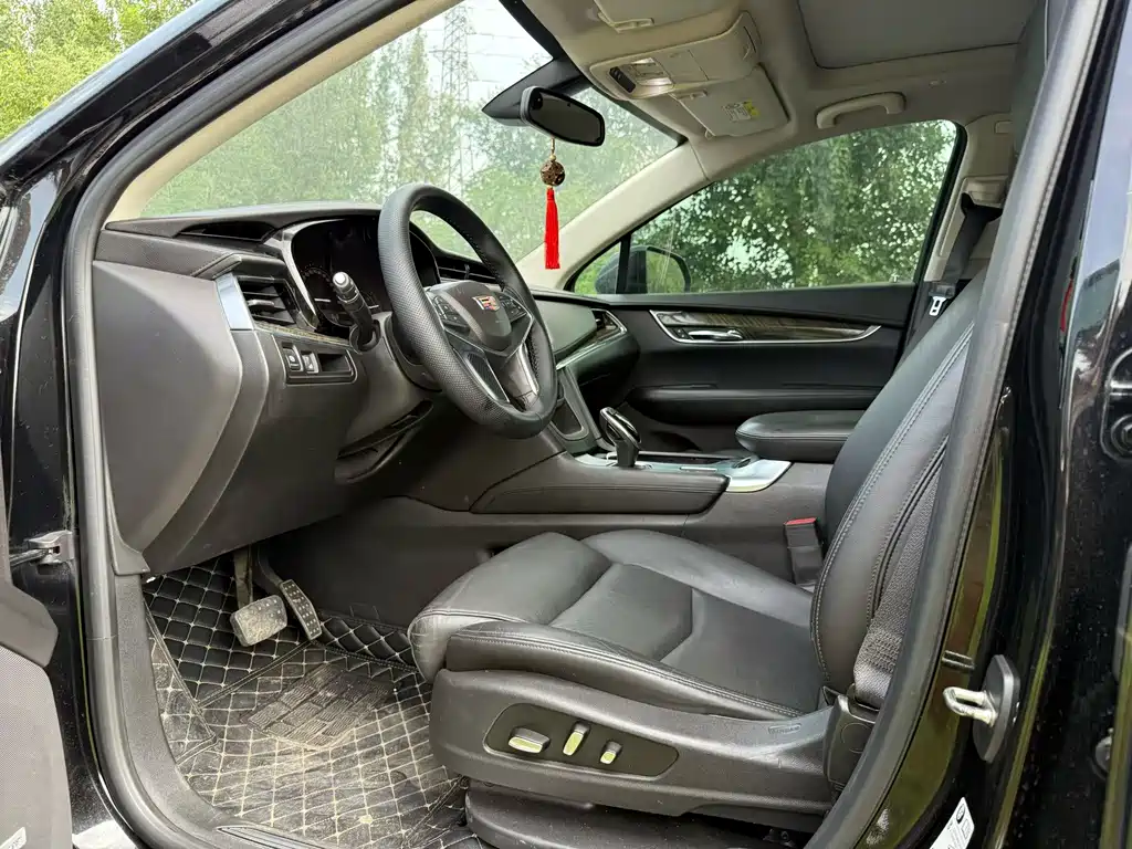 Cadillac XT5 — миниатюра 4