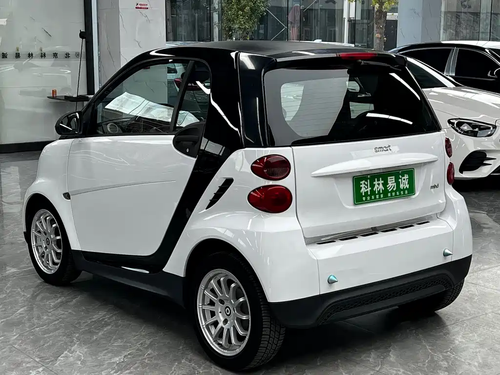 smart Smart Fortwo — миниатюра 6