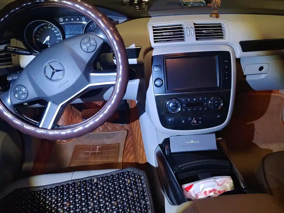 Mercedes-Benz R-Class — миниатюра 12