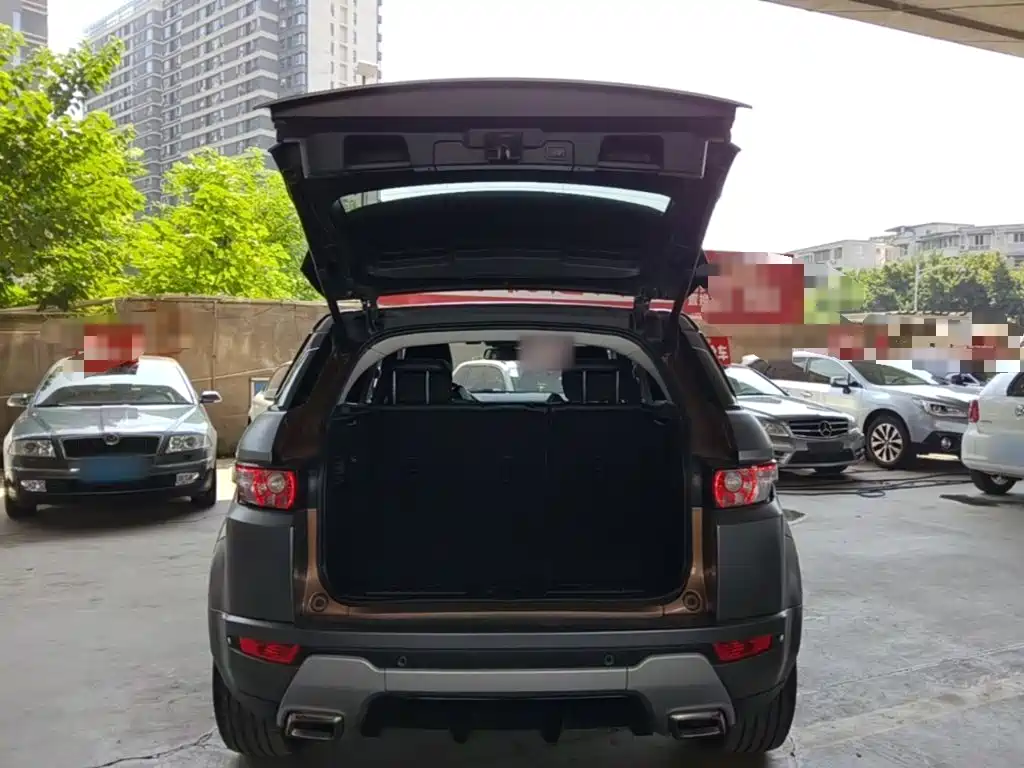 Land Rover Evoque (Import) — миниатюра 19