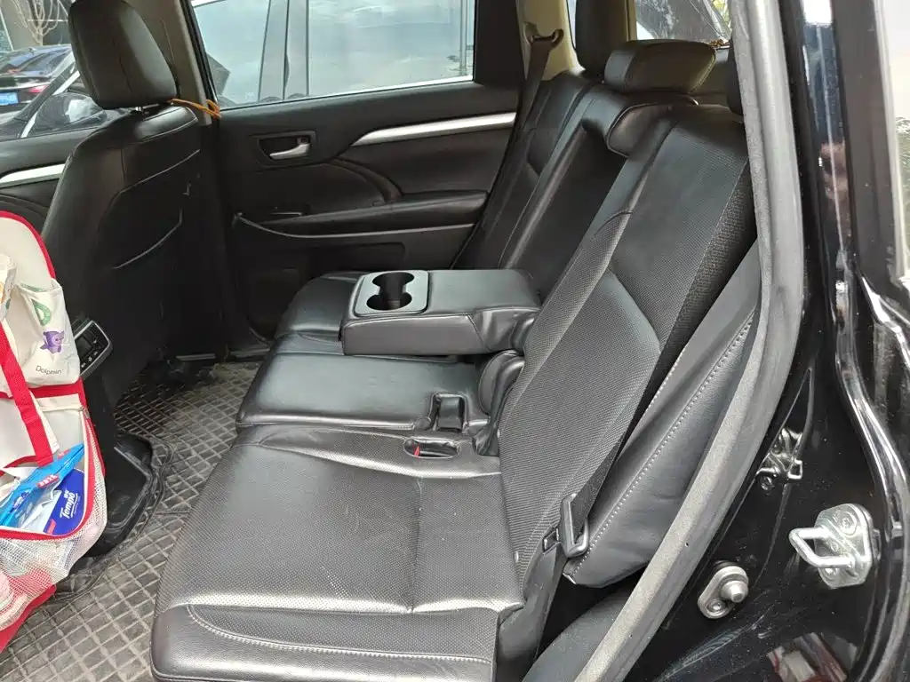 Toyota Highlander — миниатюра 13