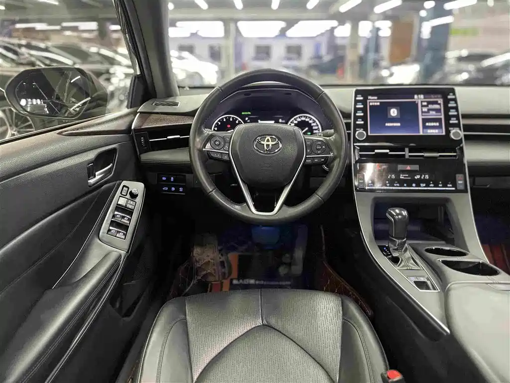 Toyota Avalon — миниатюра 9