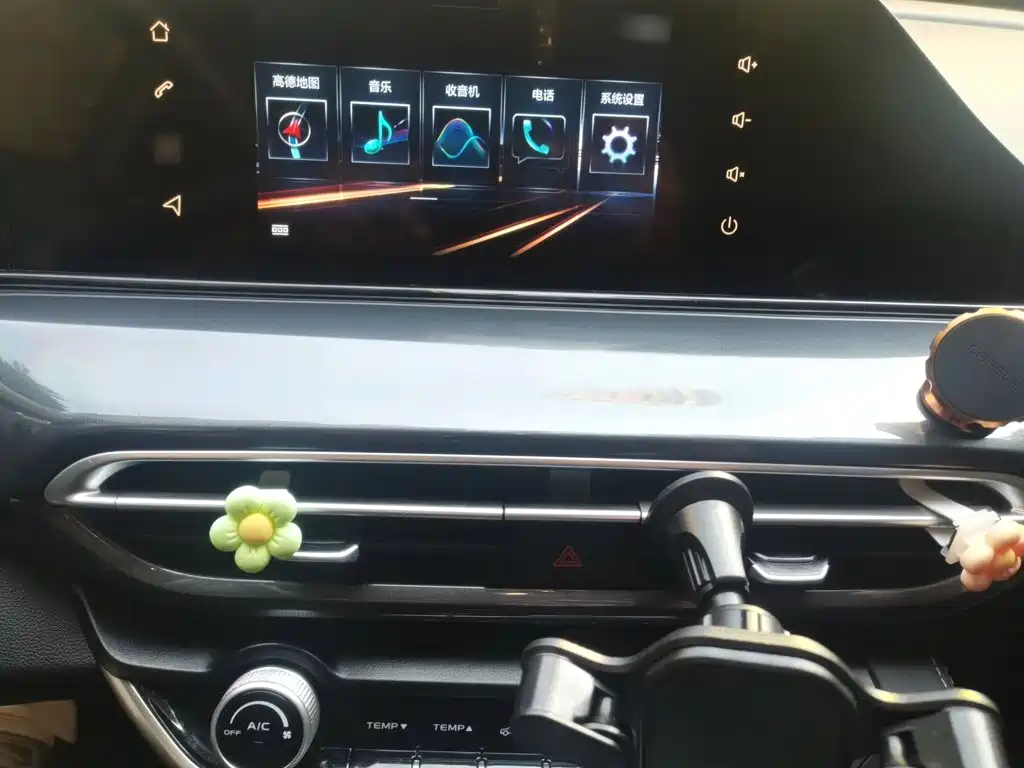 Changan Eado — миниатюра 6