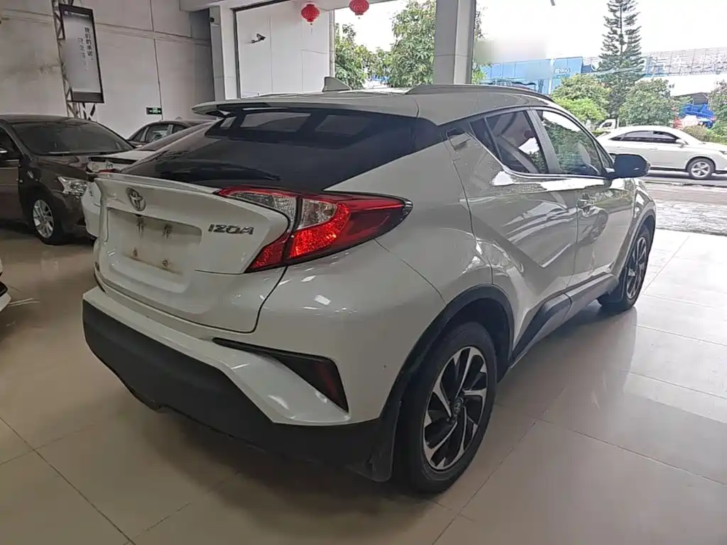Toyota IZOA — миниатюра 7