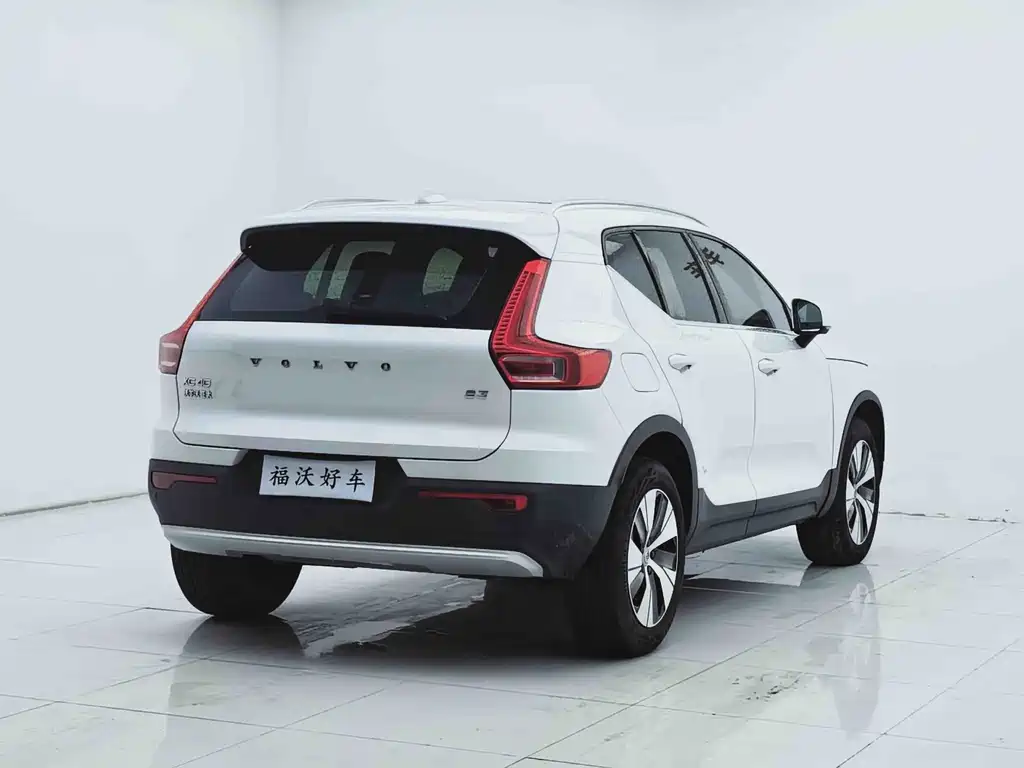 Volvo XC40 — миниатюра 4