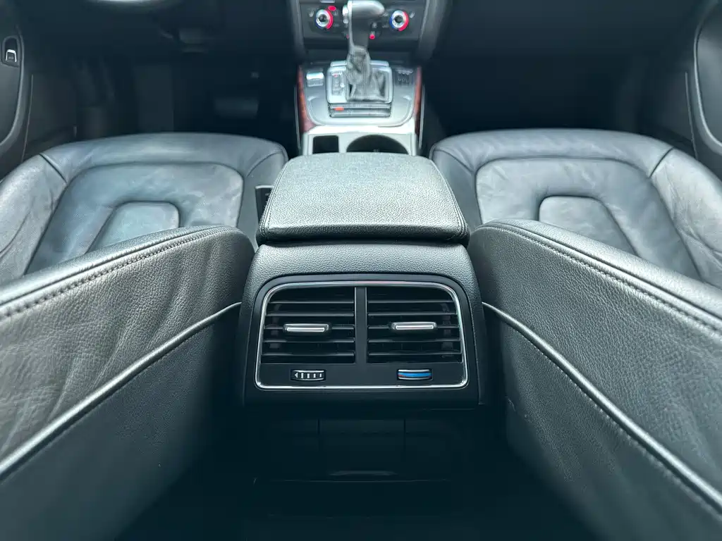 Audi A4L — миниатюра 21
