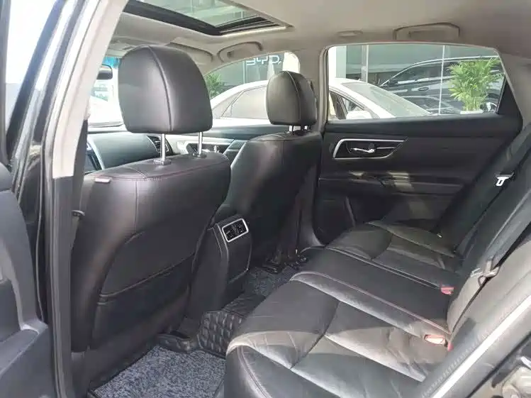 Nissan Teana — миниатюра 9