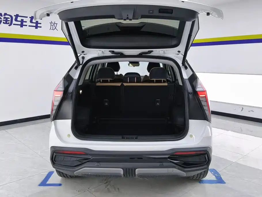 Geely Boyue L — миниатюра 4