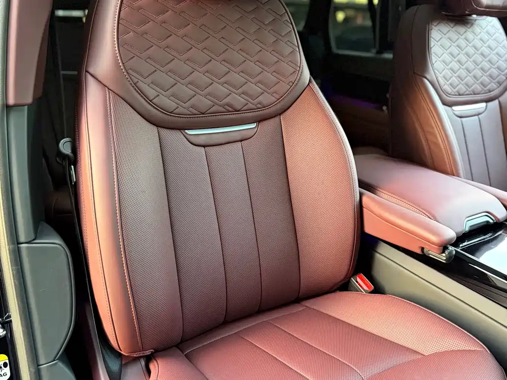 Land Rover Range Rover — миниатюра 20