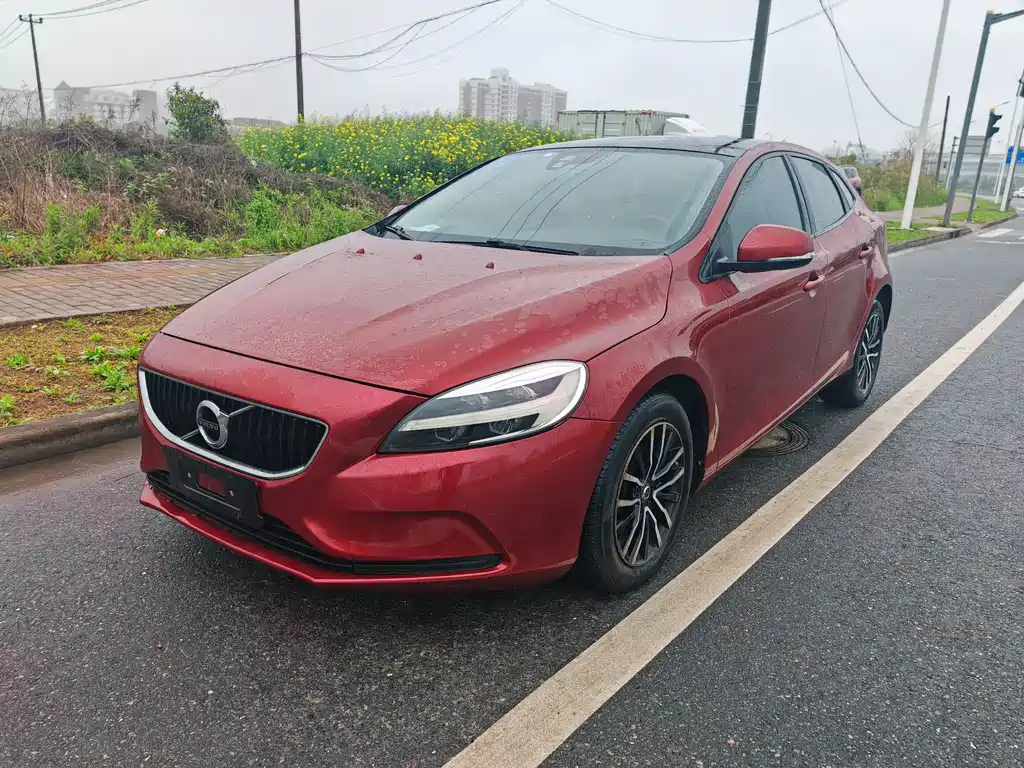 Volvo V40 2017