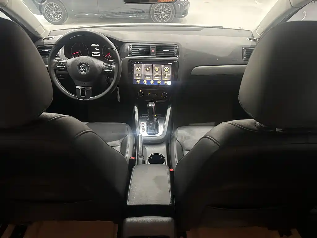 Volkswagen Sagitar — миниатюра 10