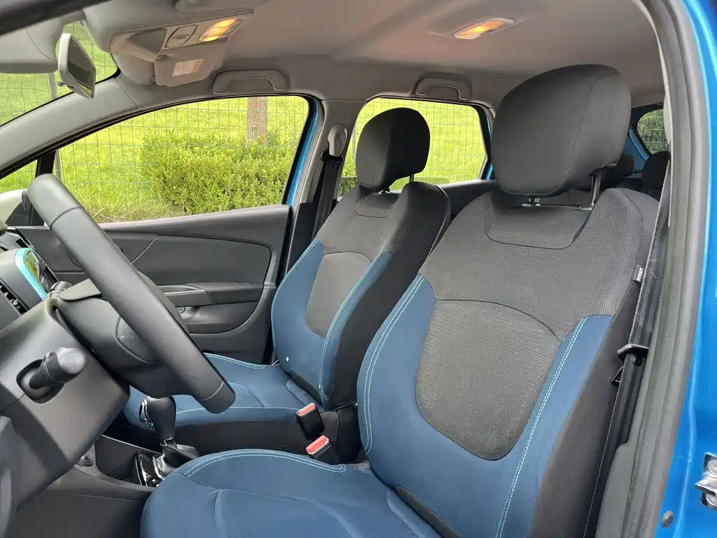 Renault Captur — миниатюра 17
