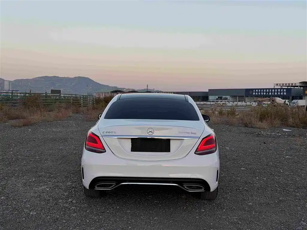 Mercedes-Benz C-Class — миниатюра 5