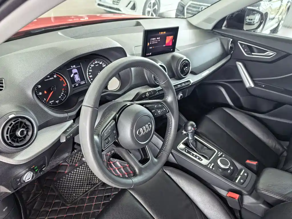 Audi Q2L — миниатюра 5