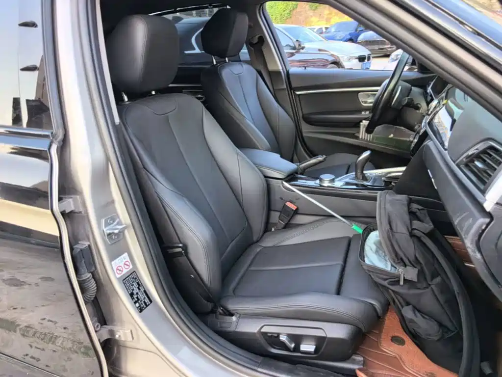 BMW 3 Series — миниатюра 25