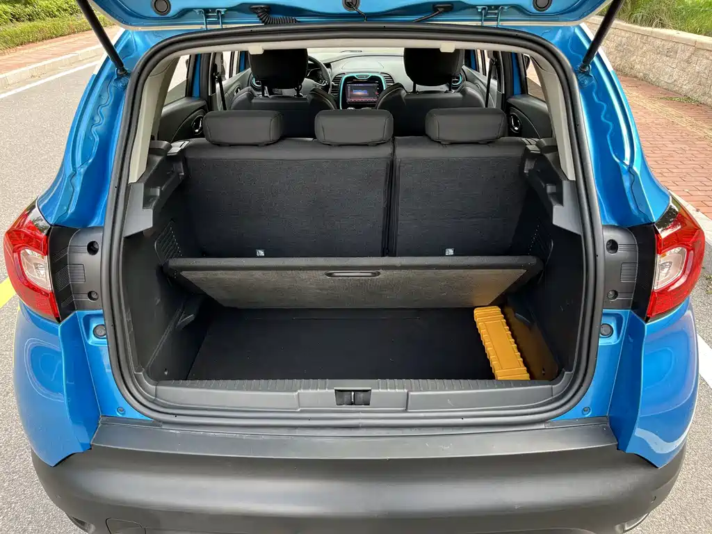 Renault Captur — миниатюра 27