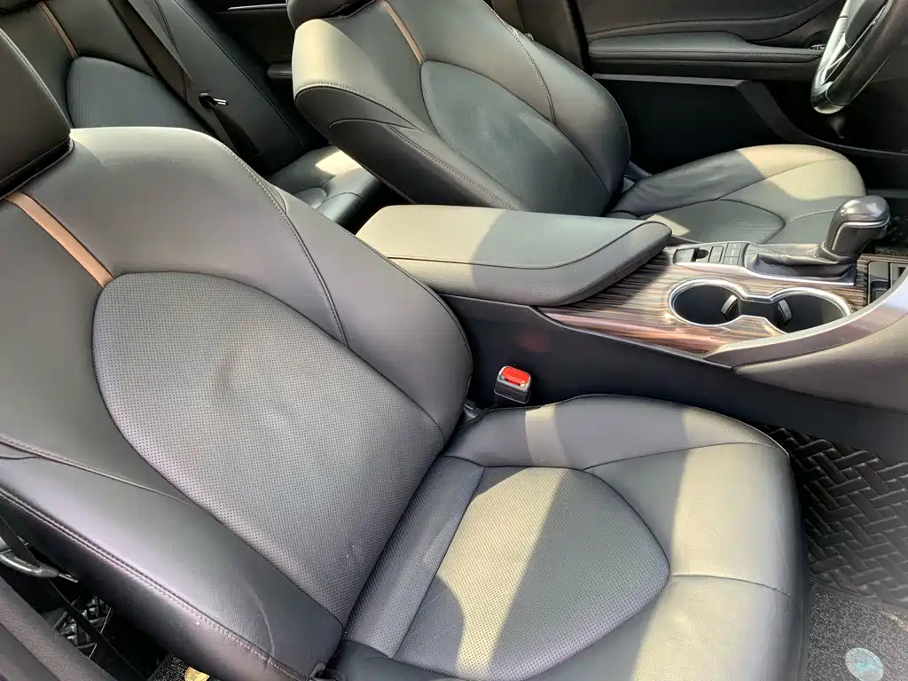 Toyota Camry — миниатюра 26