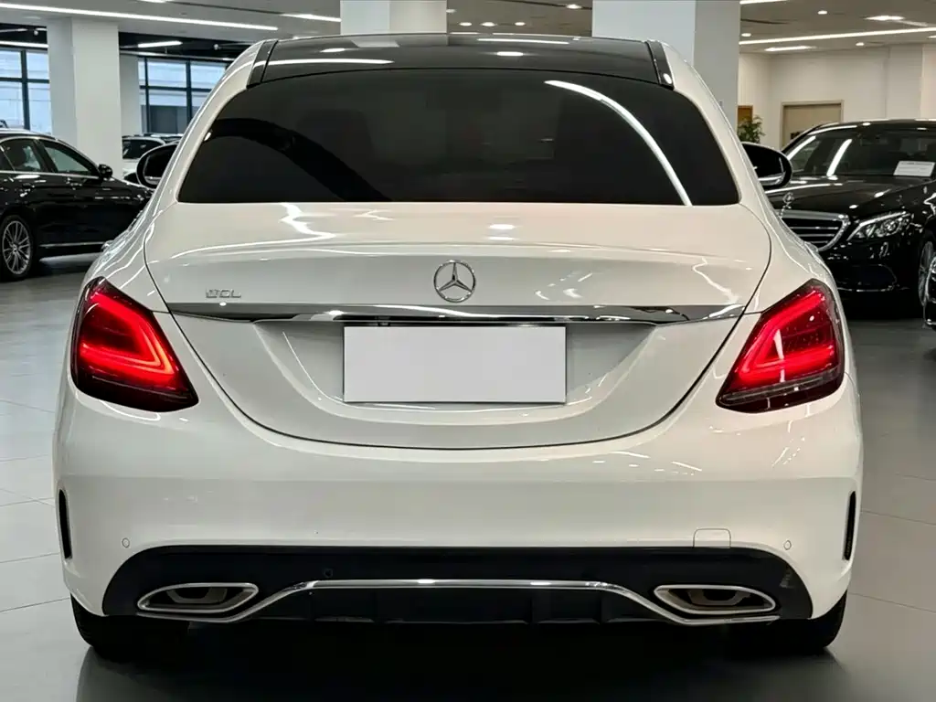Mercedes-Benz C-Class — миниатюра 7