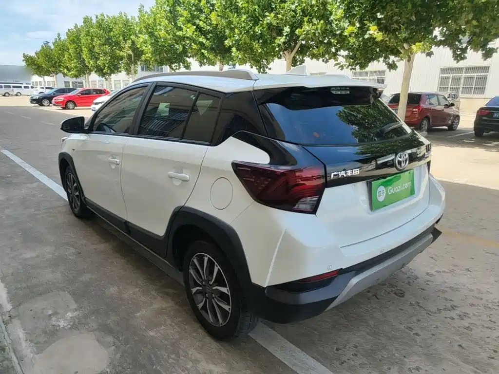 Toyota Yaris L — миниатюра 5