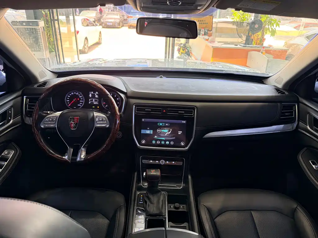 Roewe RX8 30T 2WD Outstanding Flagship Edition, фото 11