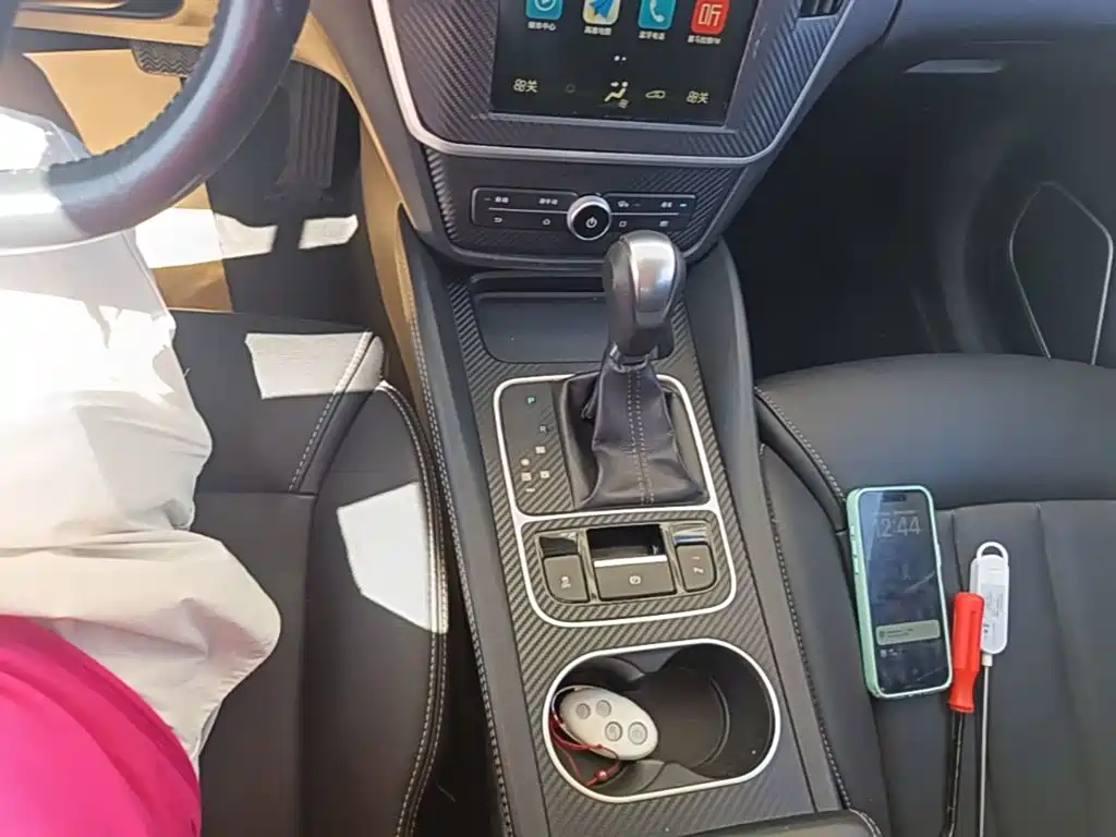 BYD MAX — миниатюра 14