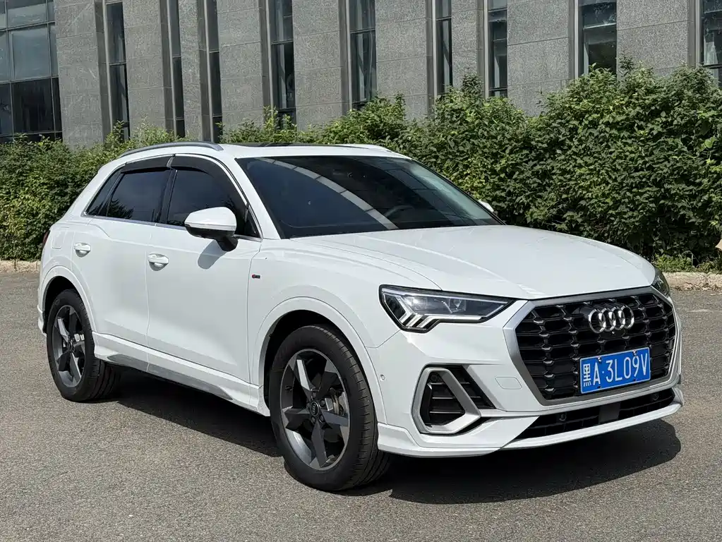 Audi Q3 2022 35 TFSI Fashion