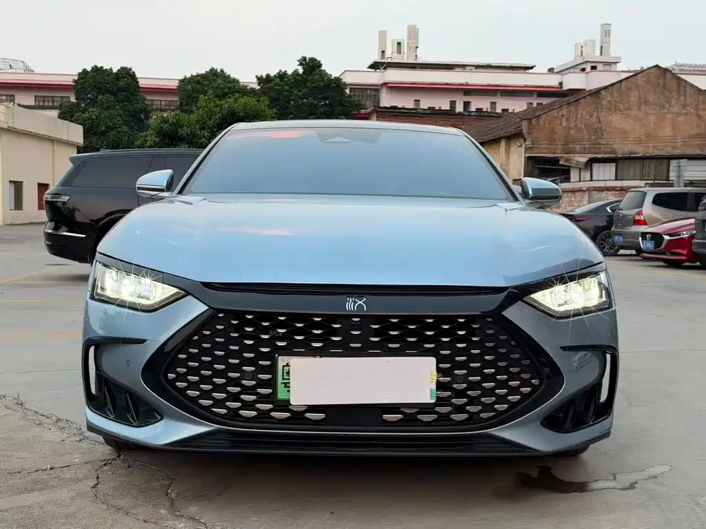 BYD Han — миниатюра 2