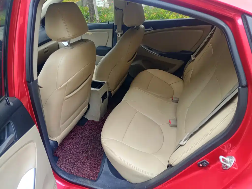 Hyundai Verna — миниатюра 9