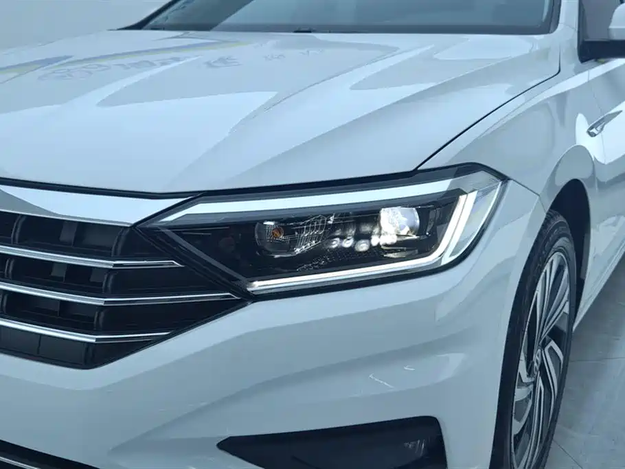Volkswagen Sagitar 2021 280TSI DSG