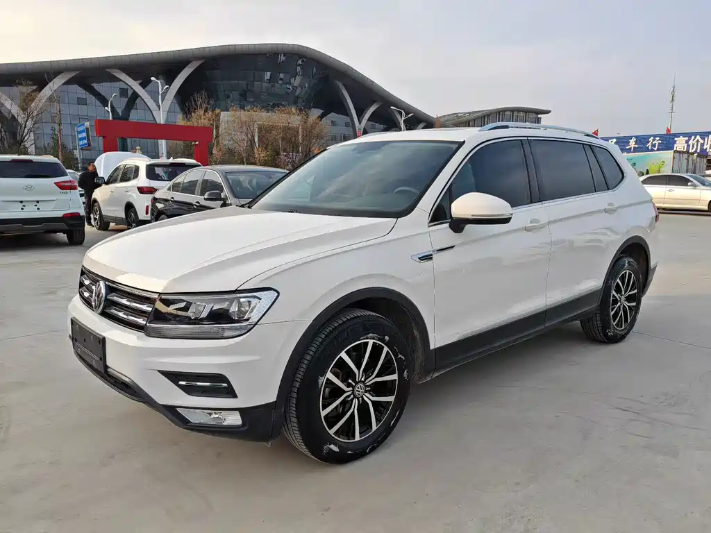 Volkswagen Tiguan L 2019
